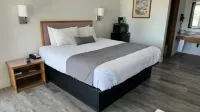 Harbor Inn Hotels in Smith River