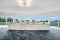 Hallmark Resort - Newport Hotels in Newport