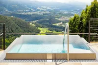 Panoramahotel Huberhof - Pools
