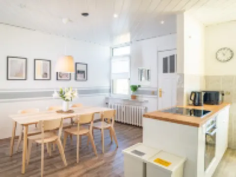 Spacious Apartment in Strausberg - Sleeps 6 Hotels in Strausberg