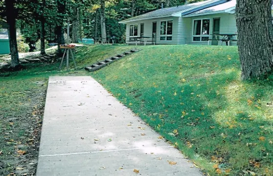 迪克森湖度假村