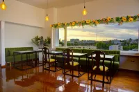 Mint Hotel - breakfast