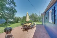Cozy Wisconsin Abode Walk to Lake Michigan! -  Privatzimmer