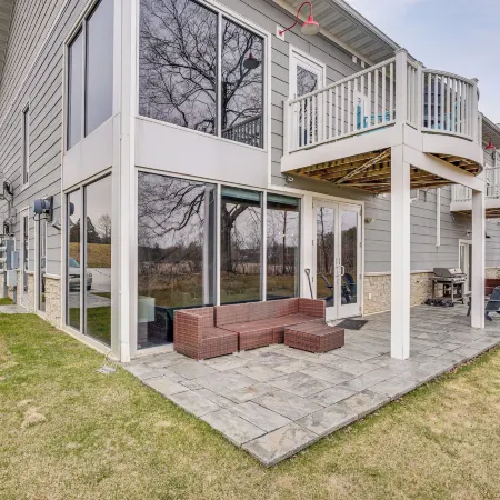 Road America Retreat: Modern Villa w/ Garage!