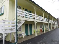 Green Valley Motor Lodge Hotels in Brown County