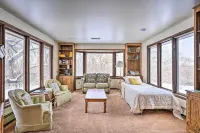 15 Mi to Downtown Minneapolis Retreat on 5 Acres