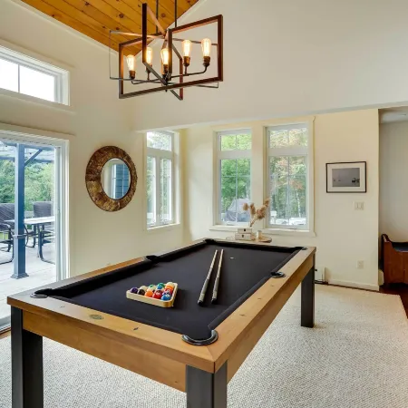 'The Mountain House:' Windham Retreat w/ Hot Tub!