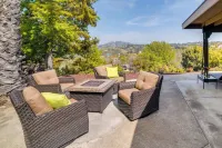 Fallbrook Home w/ Mountain Views: Close to Hiking!