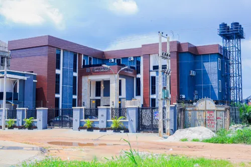 Entrust Hotel and Suites