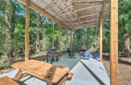 Serene Old Town Getaway Near Suwannee River!