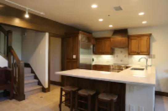 Viking Two Bedroom Loft 2 Apartment Hotel by Redawning