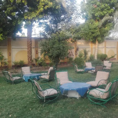 Rezeiky Hotel & Camp