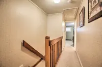 Slopeside Snowshoe Condo - Walk to Ski Lifts! -  Privatzimmer