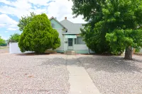Vintage Charm and Spacious Outdoor Living - Inviting Historic Retreat Hotels in Mesa County