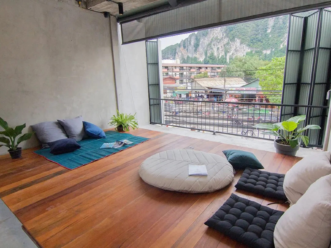 Tan Hostel X Cafe , Aonang Beach - 甲米