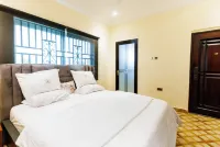 Bawuah Royal Apartments فنادق في 