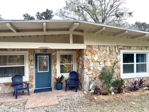 Waterfront • Beautiful Inside and Out! Kayaker’s Paradise • Fishing • Manatees