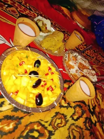 Hotel Raj Palace Отели рядом с достопримечательностью «ИСККОН Темпл - Глори оф Индия»