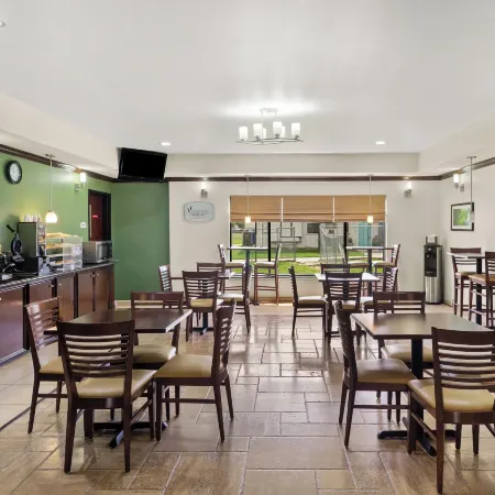 Sleep Inn & Suites Bush InterContinental - IAH East