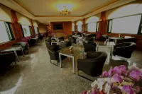 Moon Area Motel Hotel di Yunlin