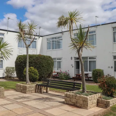 Dolphin Chalet