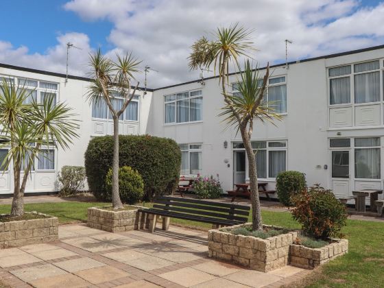Dolphin Chalet