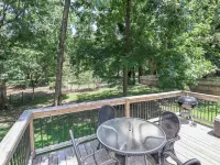 Lake Tillery Area, 4-bedroom house in charming Norwood with WiFi, Deck and AC Hotels in Stanly County