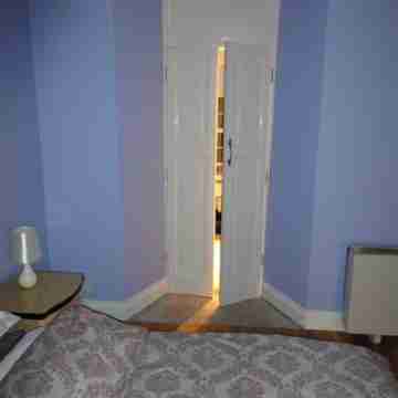 Perfect! for doing Galway City. Discount for Weekly Stays! Rooms