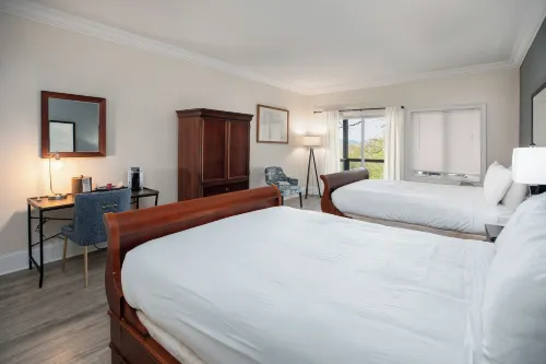 Inn at Crestwood