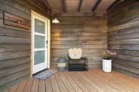 Sunset Cove by AvantStay Beachfront w Balcony Hotels in Arch Cape