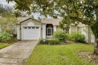 20 Mi to Disney: Condo w/ Pool Access in Clermont! - parking
