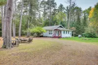 Peaceful Saint Germain Home w/ Fire Pit! - parking