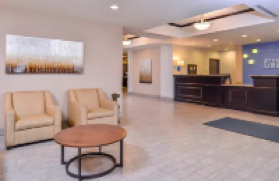 Holiday Inn Express & Suites EMPORIA NORTHWEST by IHG