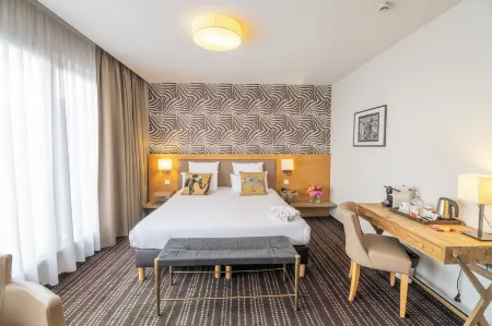 Le Lodge Brit Hotel Strasbourg Zenith Отели в г. Ашенхейм