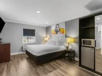 Hotel Chicago West Loop, SureStay Collection by Best Western Hotels near Douglas Park