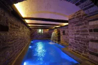 Cumaku Boutique Hotel - Pools