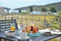 Stork Holiday Apartments - Garden & Sea View Hotels in Vivari