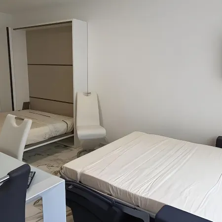 Casa Bella Vita - Beachfront studio apartment