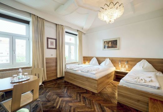 에코노 바이 레바 호텔 욕실