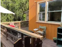 Creekside Cabin! Work Crews Welcome! Hotels in Fortuna