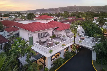 Terra Nova All Suite Hotel