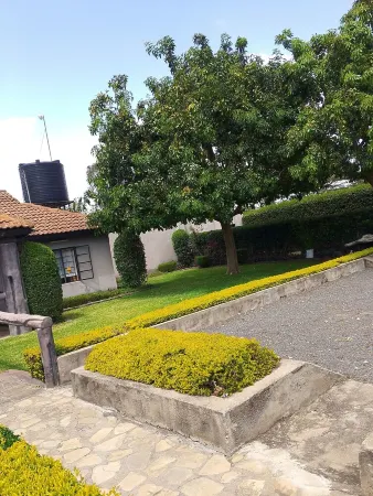 Gorgeous farmhouse with WiFi in Burguret,Nanyuki in Kenya for a relaxing getaway Отели в г. Kieni East