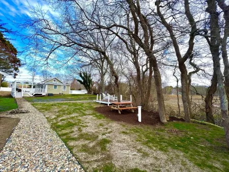 Swan River Cottage - Near Beach, Water View, Kayak,