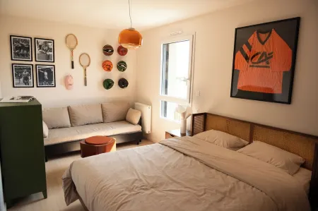 Here it's ploubaz Отели в г. Плубаланек