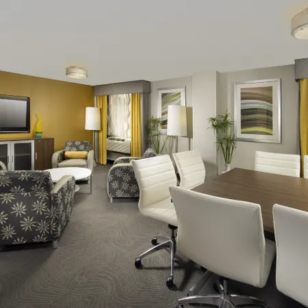 DoubleTree by Hilton Chattanooga Downtown