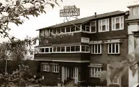 The Metropole Guesthouse Hotels near Echo Point to Scenic World via Giant Stairway