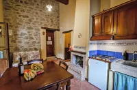 Il Giglio - Farmhouse La Fattoria