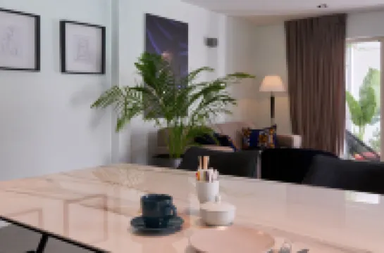 Modern apartment with private terrace and swimming pool