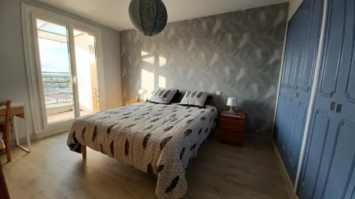 3 guest rooms for 6 people on the sixth floor, panoramic view of Rochefort