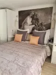 Grande Villa Très Proche Centre Ville, Avec Piscine, Terrain de Boules sur Golf - Villas